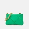 Even&Odd Clutch - Green -Outfit Verkauf 05d53364089049b98f0fe48edaa0a1fa
