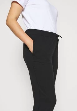 SLIM FIT JOGGERS - Jogginghose - Black 12 SLIM FIT JOGGERS - Jogginghose - Black -Outfit Verkauf 06b525b3088e4d93a82acbc1bc87ceda