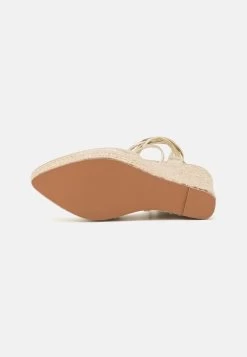 Plateausandalette - Gold -Outfit Verkauf 10bb7b6acae3471b89d320215934500d