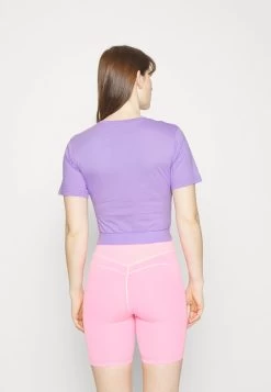 T-Shirt Basic - Lilac -Outfit Verkauf 3b9ad2f83c6e43babafcdebc4ebdd29f