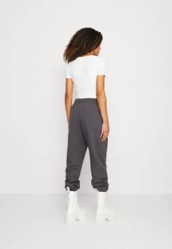 Even&Odd 3 PACK - T-Shirt Basic - White/black/olive -Outfit Verkauf 44188ebc6386424292ef7919e3e04579