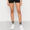 Even&Odd Shorts - Black -Outfit Verkauf 58f5300611d647dba8076910fa4780a7