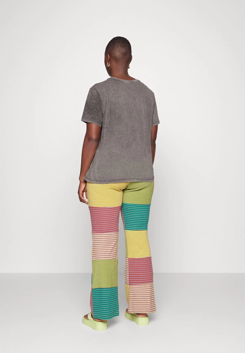 CLARE COLORFUL MYSTICAL - T-Shirt Print - Gray 5 CLARE COLORFUL MYSTICAL - T-Shirt Print - Gray – Bild 3