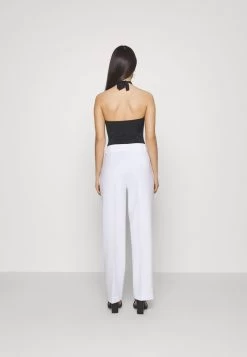 Body - Black 10 Body - Black -Outfit Verkauf 7d5df073e3724a658b08bc883f708cc0