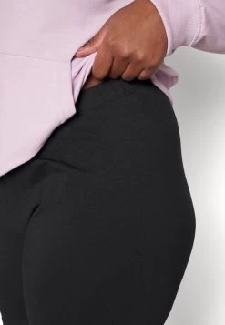 Shorts - Black 13 Shorts - Black -Outfit Verkauf 8f1cb94e9e1b45c9b27e631544df98d0