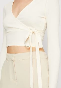 Even&Odd Langarmshirt - Off-white -Outfit Verkauf 904a133e812a4134954b3c10612846b3