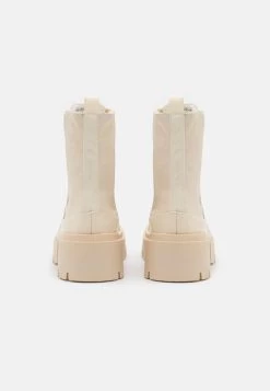 Even&Odd WINTER BOOT - Plateaustiefelette - Off-white 10 Even&Odd WINTER BOOT - Plateaustiefelette - Off-white -Outfit Verkauf a2680508bdef4cf9b4b7158c0cbce79f