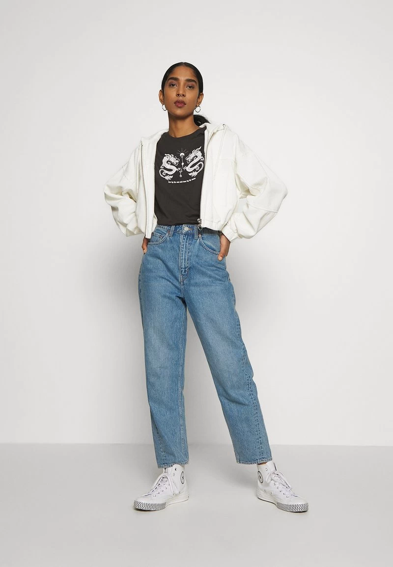 Even&Odd HATTIE MIRRORED DRAGONS TEE - T-Shirt Print - 801 - Anthracite 4 Even&Odd HATTIE MIRRORED DRAGONS TEE - T-Shirt Print - 801 - Anthracite – Bild 2