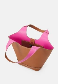 Even&Odd Shopping Bag - Cognac 10 Even&Odd Shopping Bag - Cognac -Outfit Verkauf d21dc47dbf5149feac9ff82ade8aca2b