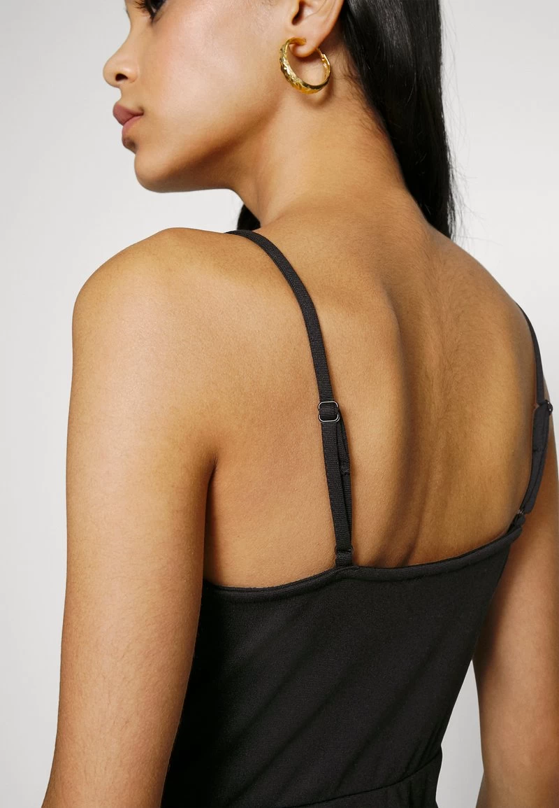 Even&Odd STRAPPY WARP MINI BODYCON PUNTO DRESS - Etuikleid - Black 7 Even&Odd STRAPPY WARP MINI BODYCON PUNTO DRESS - Etuikleid - Black – Bild 5