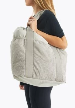 Even&Odd Sporttasche - Grey -Outfit Verkauf dcf6cc44b2154f90b7241f34137b8f3c