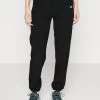 Jogginghose - Black -Outfit Verkauf dfbfb3a7ba7c4af69aa78c77d6a03f52