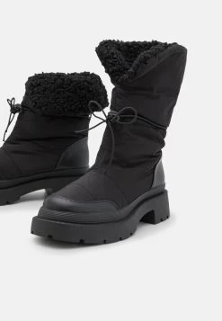 WINTER BOOT - Stiefelette - Black -Outfit Verkauf e547513aee224ac3a1f1a2f73f2a58a7