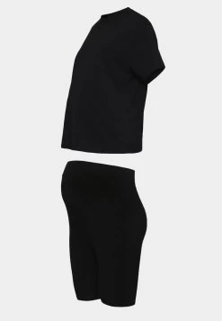 SET - Trainingsanzug - Black -Outfit Verkauf e8fc550aa426474692331af9d6ba8038