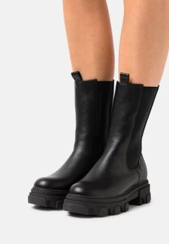 WINTER BOOTIES - Plateaustiefel - Black